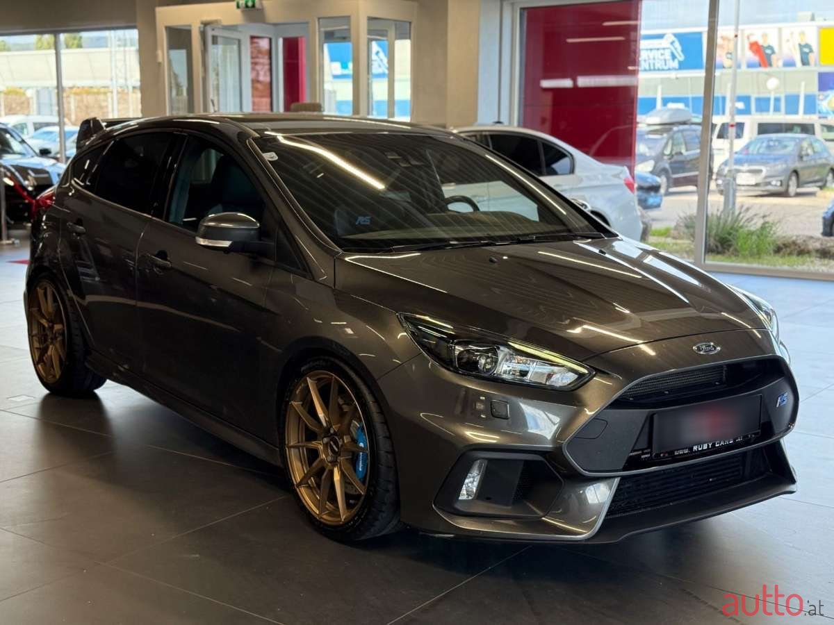 2017' Ford Focus photo #4