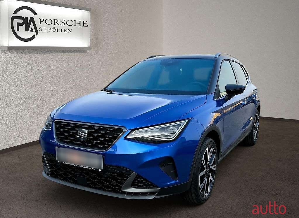 2023' SEAT Arona photo #1