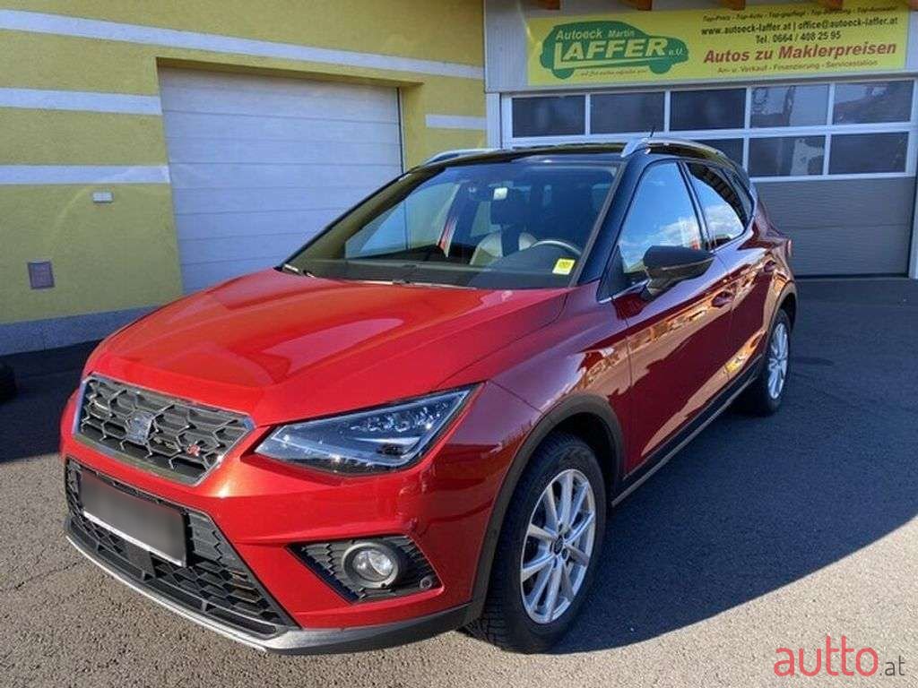 2020' SEAT Arona photo #2