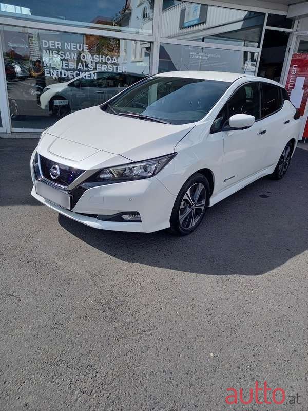 2020' Nissan Leaf photo #3