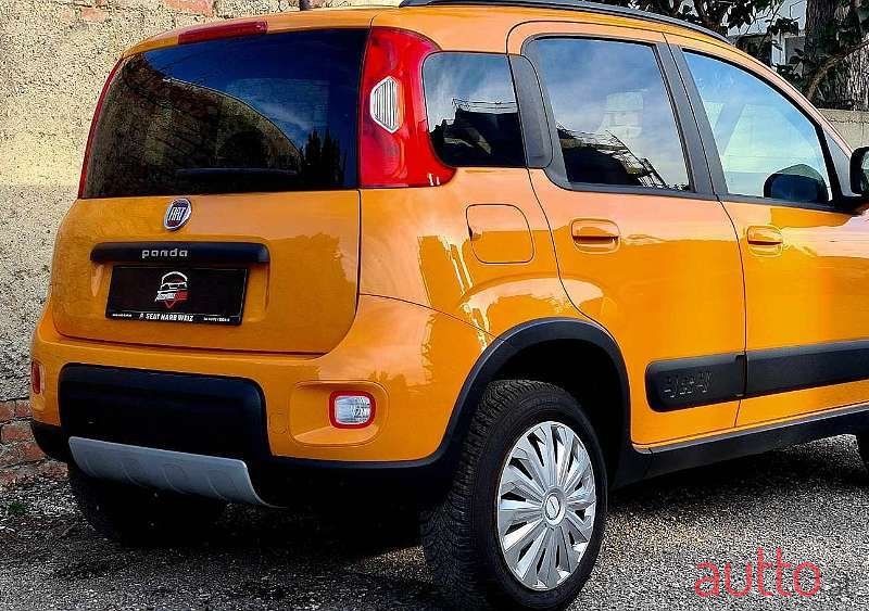 2016' Fiat Panda photo #4