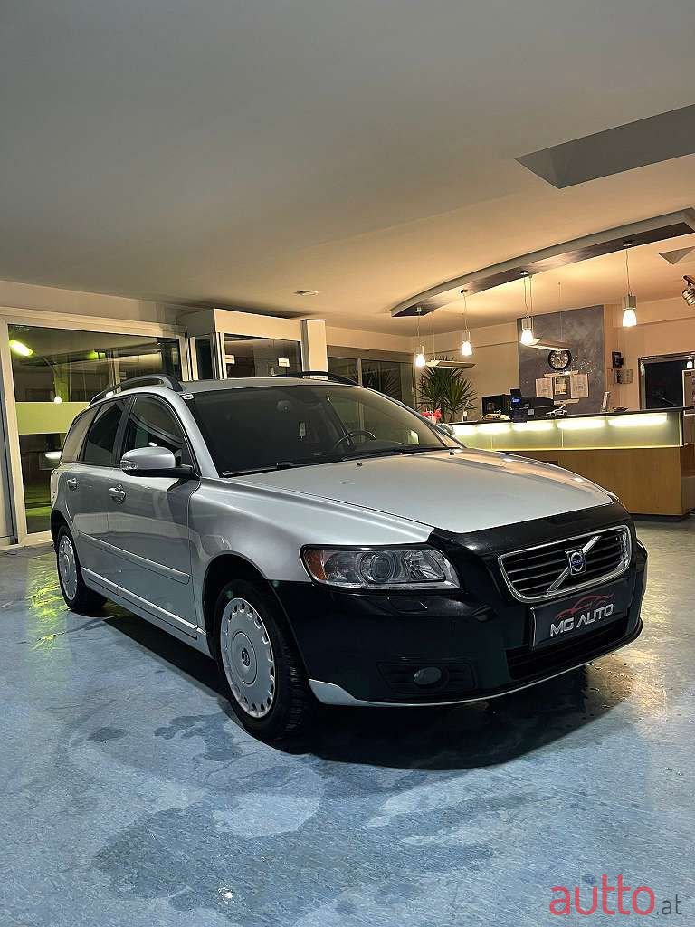 2008' Volvo V50 photo #5