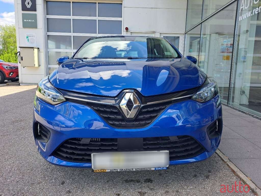 2021' Renault Clio photo #2