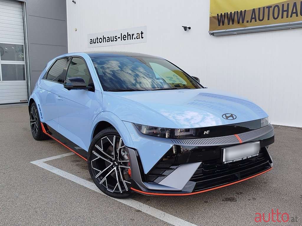 2024' Hyundai Ioniq 5 photo #1