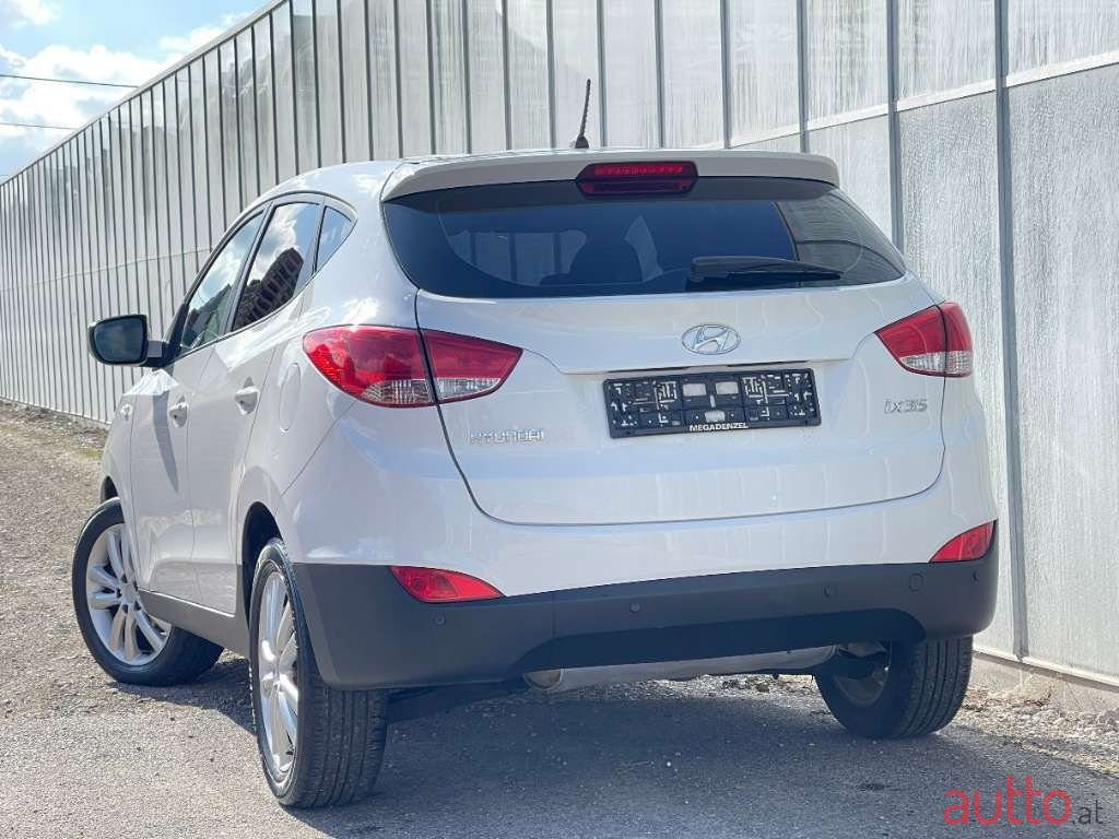 2011' Hyundai ix35 photo #5