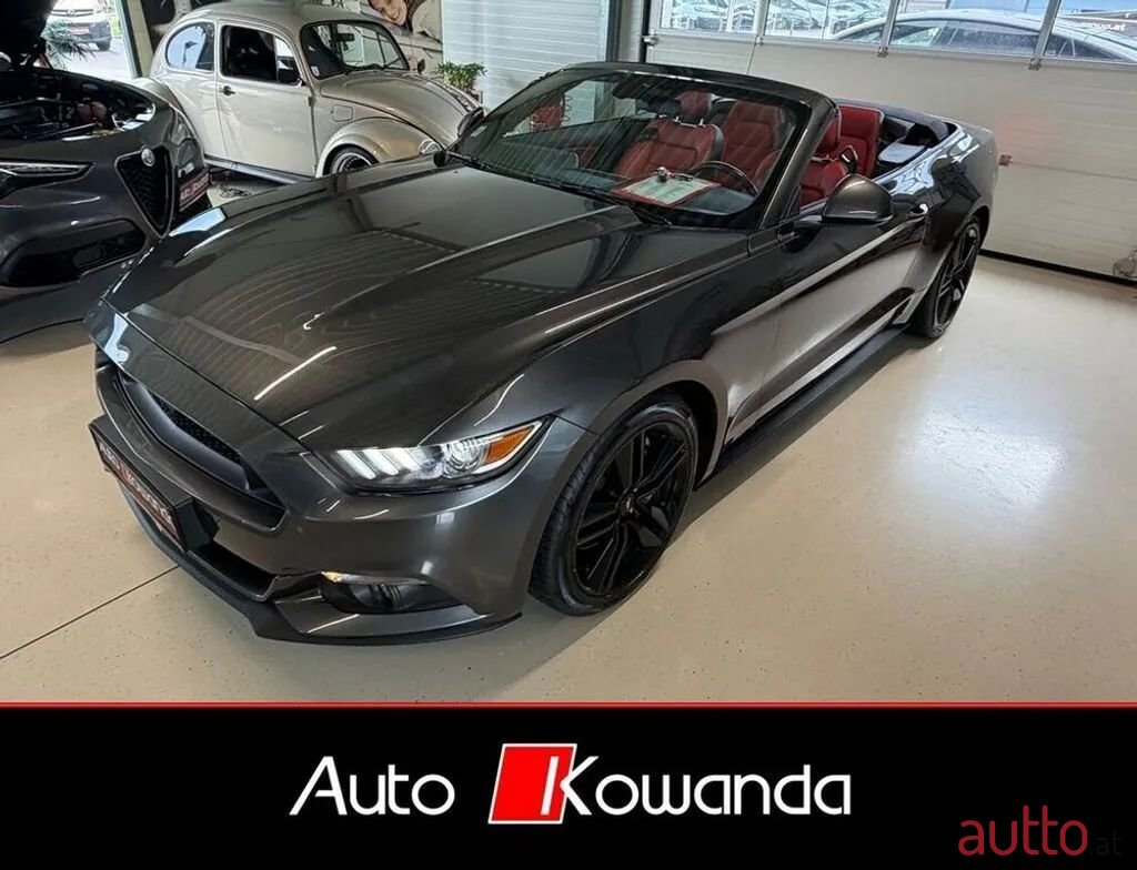 2017' Ford Mustang photo #3