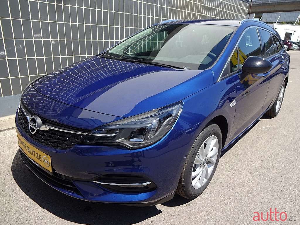 2021' Opel Astra photo #1