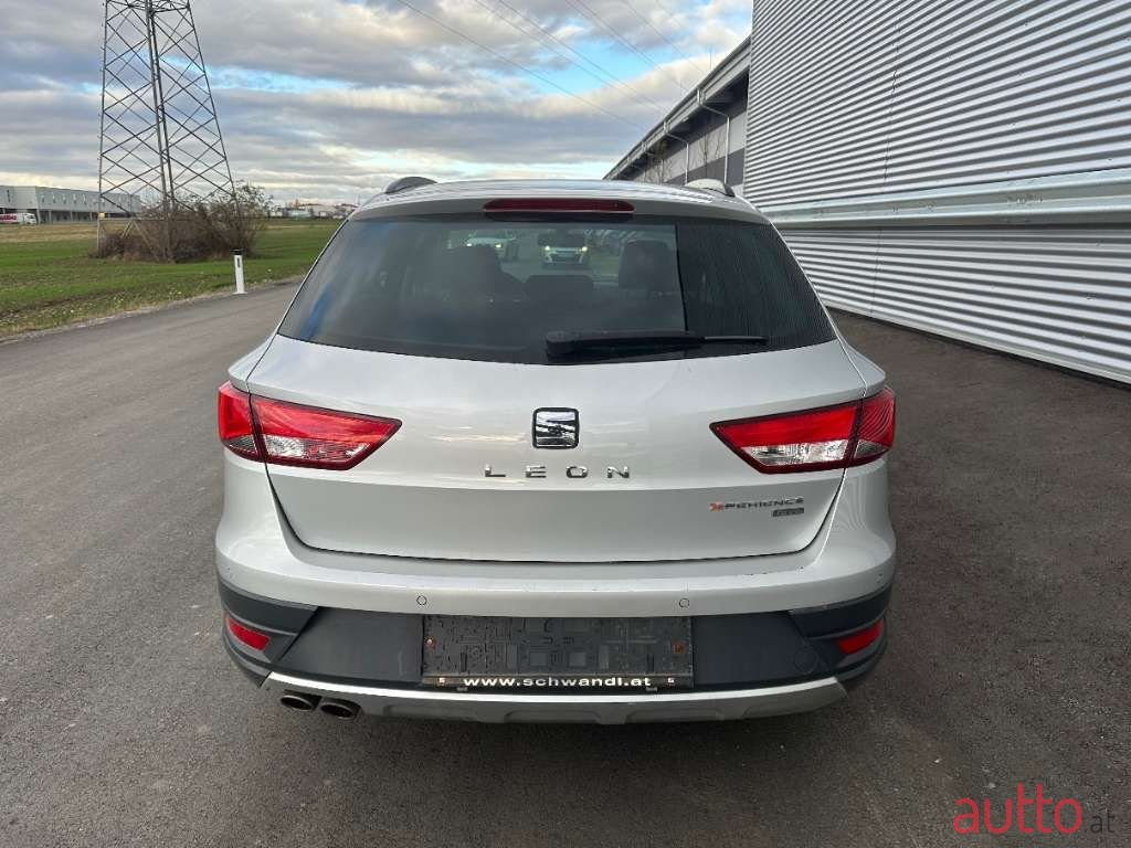 2016' SEAT Leon photo #6