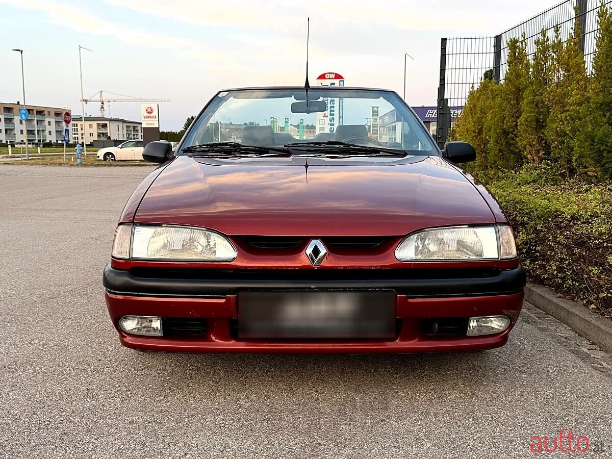 1994' Renault R 19 photo #4