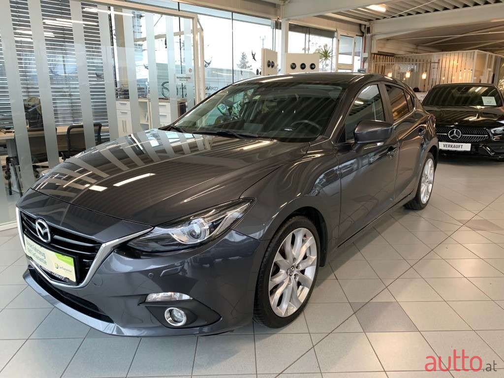 2016' Mazda Mazda3 photo #1