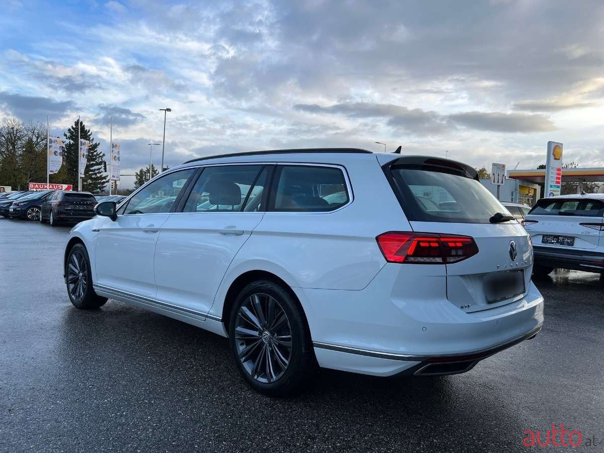 2020' Volkswagen Passat photo #6