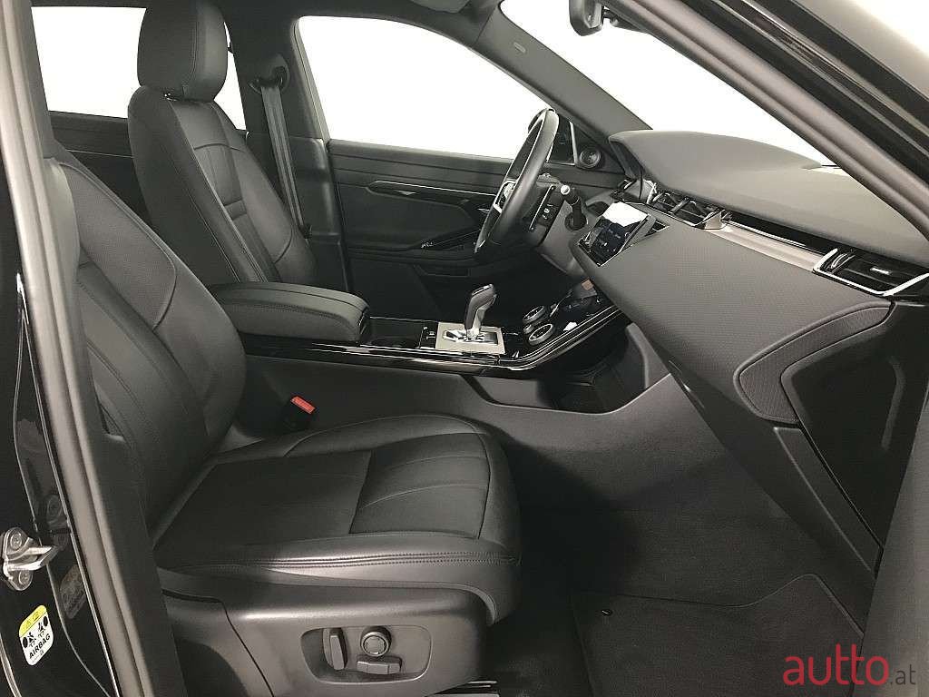 2023' Land Rover Range Rover Evoque photo #3