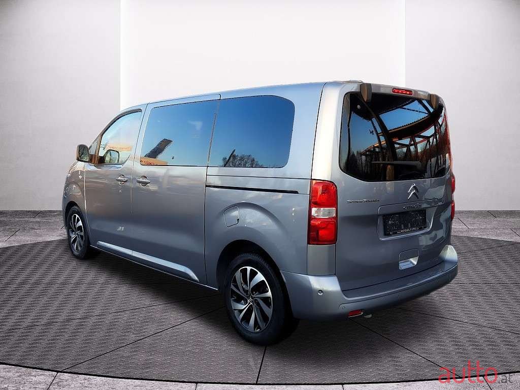 2021' Citroen Spacetourer photo #2