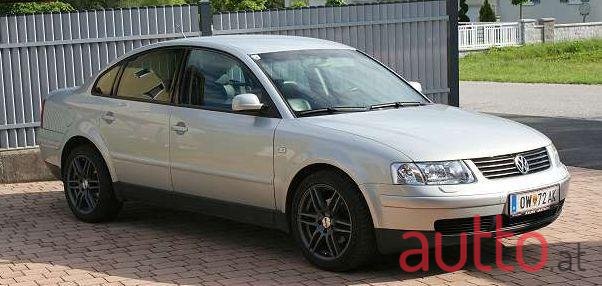 2000' Volkswagen Passat photo #1