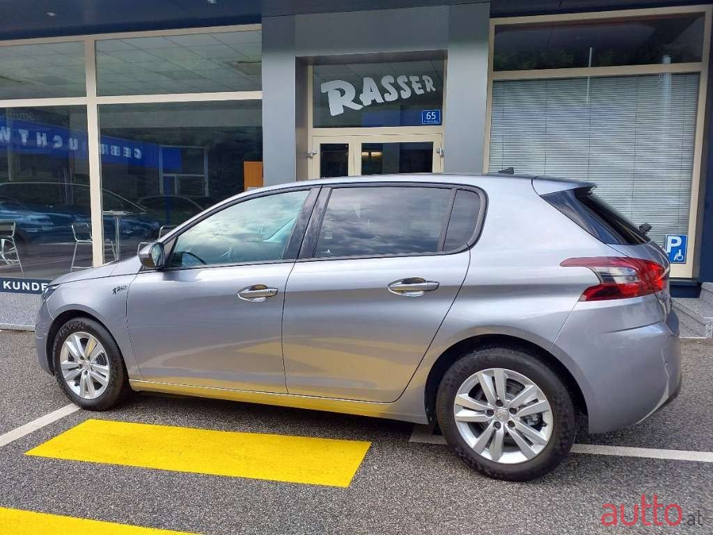 2018' Peugeot 308 photo #2