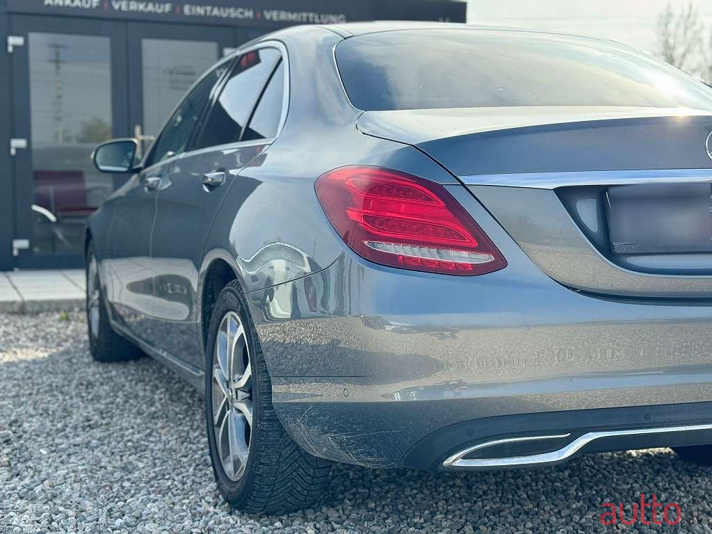 2018' Mercedes-Benz C-Klasse photo #5