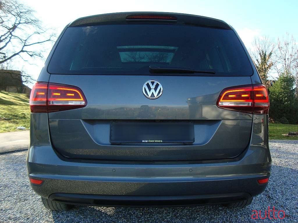 2019' Volkswagen Sharan photo #6