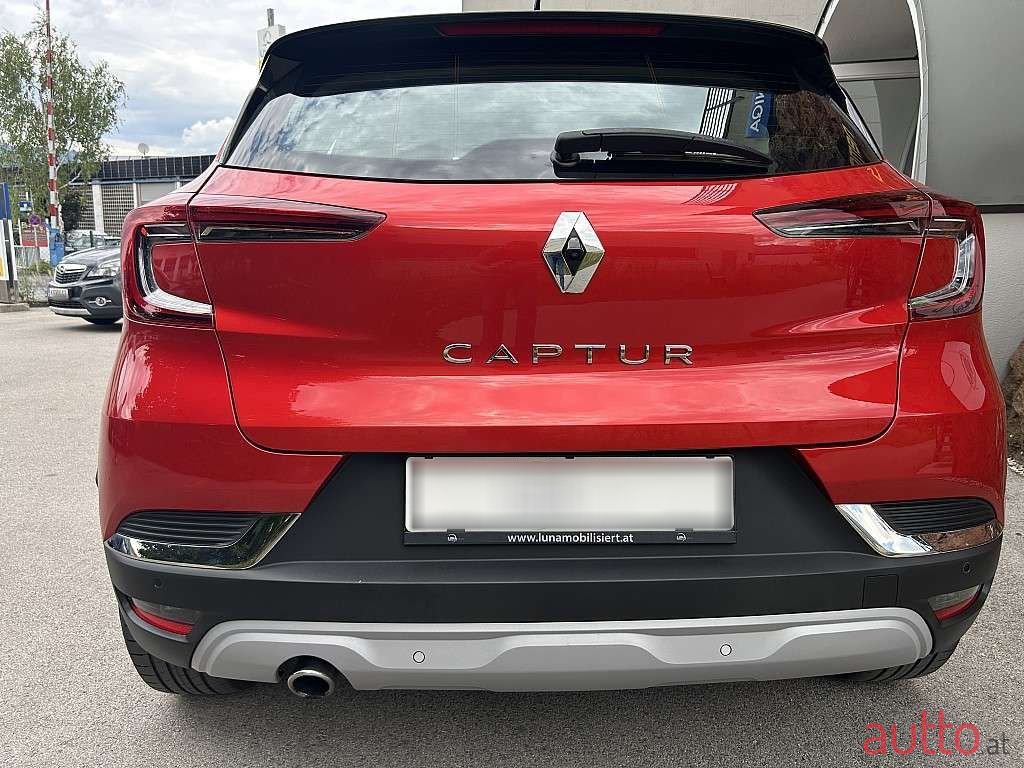 2020' Renault Captur photo #5
