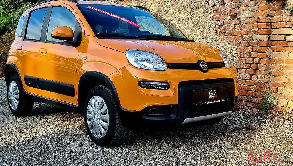 2016' Fiat Panda photo #2