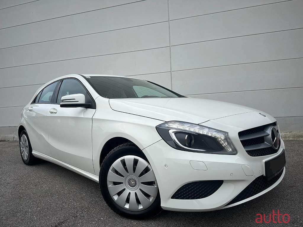 2013' Mercedes-Benz A-Klasse photo #1