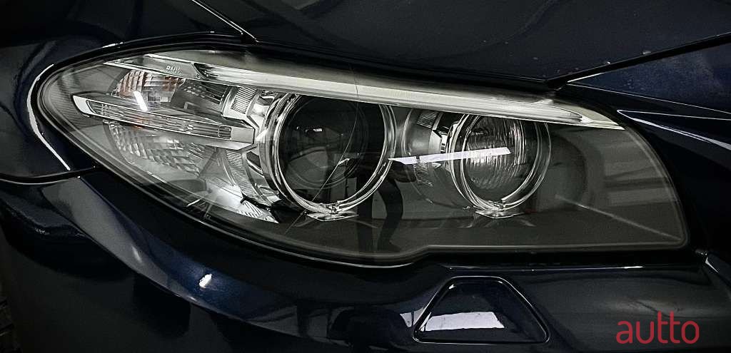 2014' BMW 5Er-Reihe photo #5