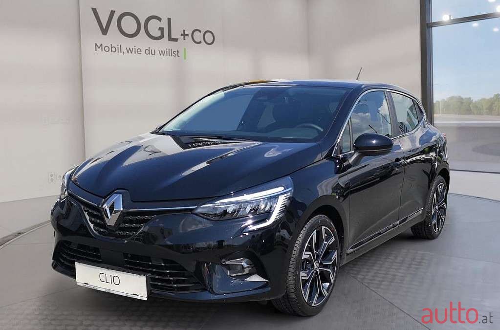 2022' Renault Clio photo #1