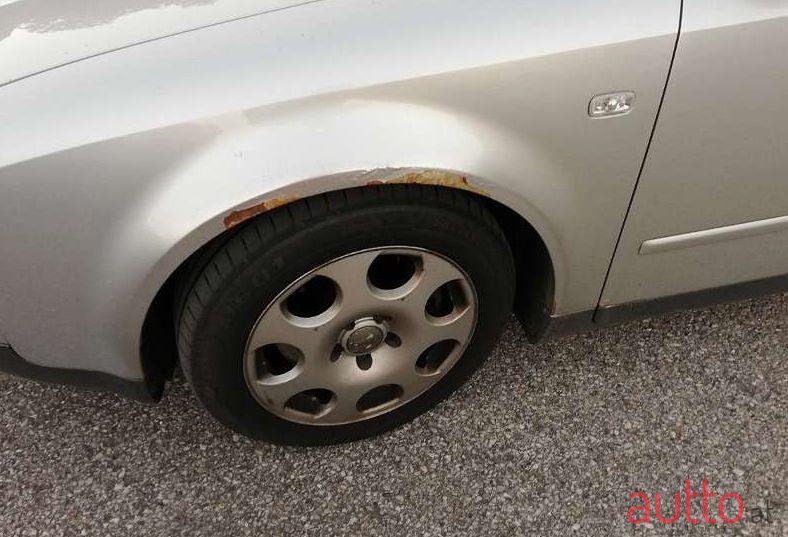 2001' Audi A4 photo #2