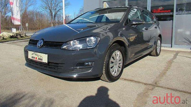 2015' Volkswagen Golf photo #1