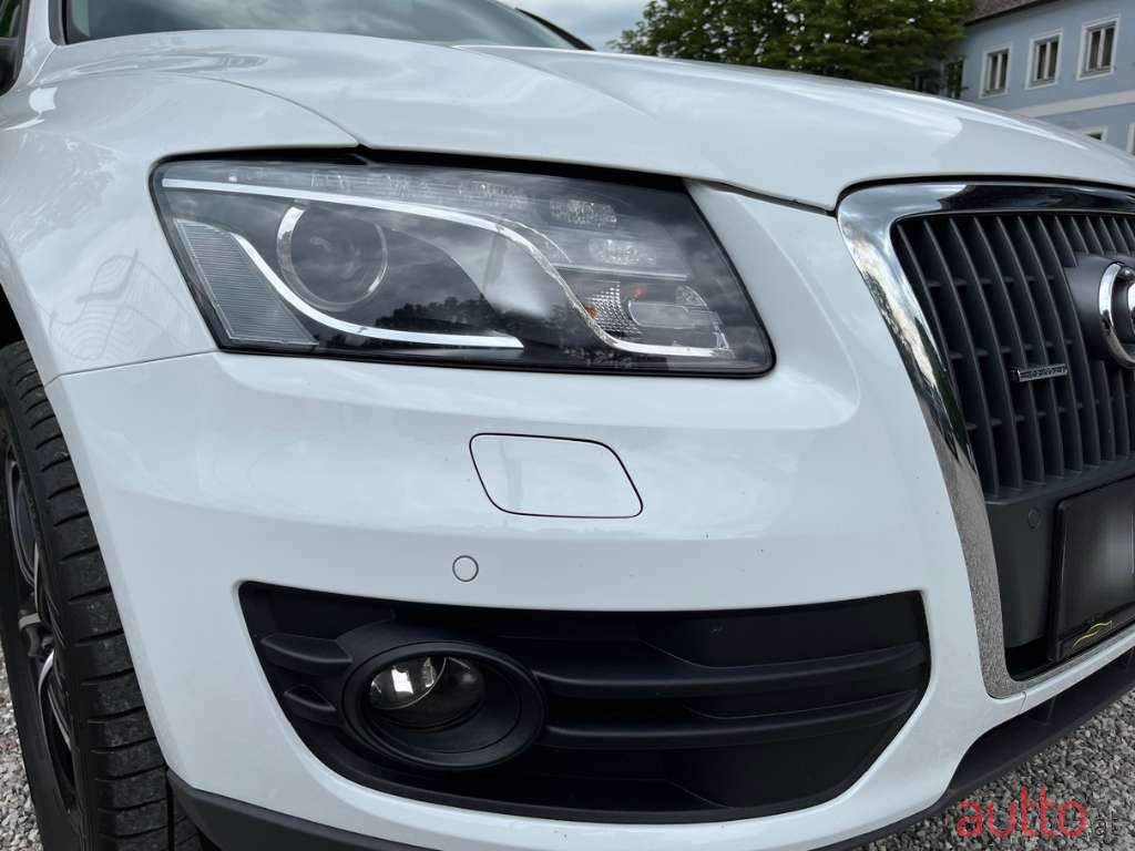 2010' Audi Q5 photo #4