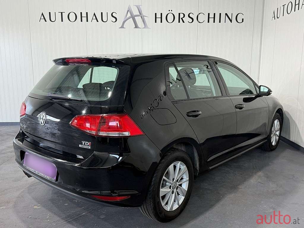 2014' Volkswagen Golf photo #6