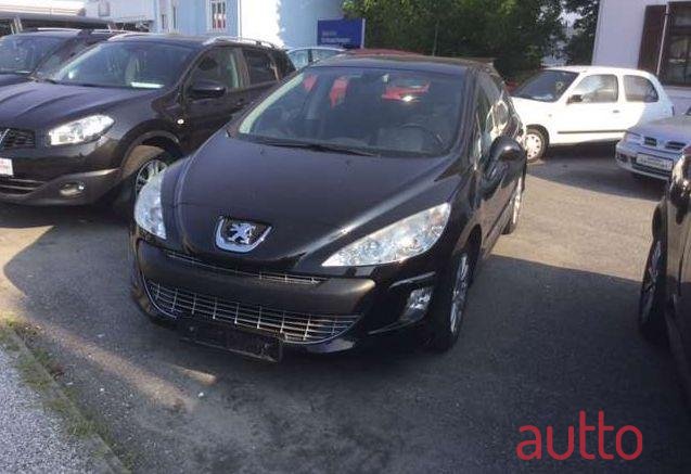 2011' Peugeot 308 photo #1