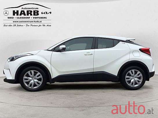 2017' Toyota C-HR photo #3