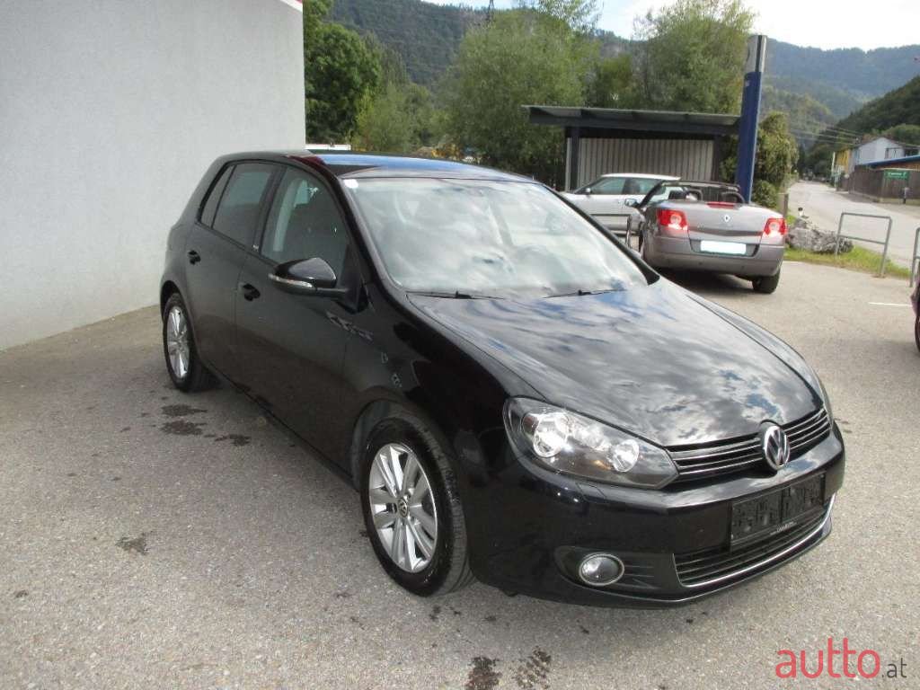2012' Volkswagen Golf photo #3