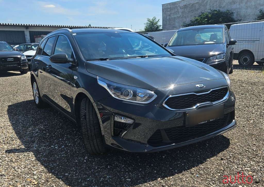 2020' Kia Ceed photo #4