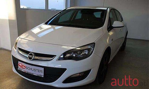 2014' Opel Astra photo #1