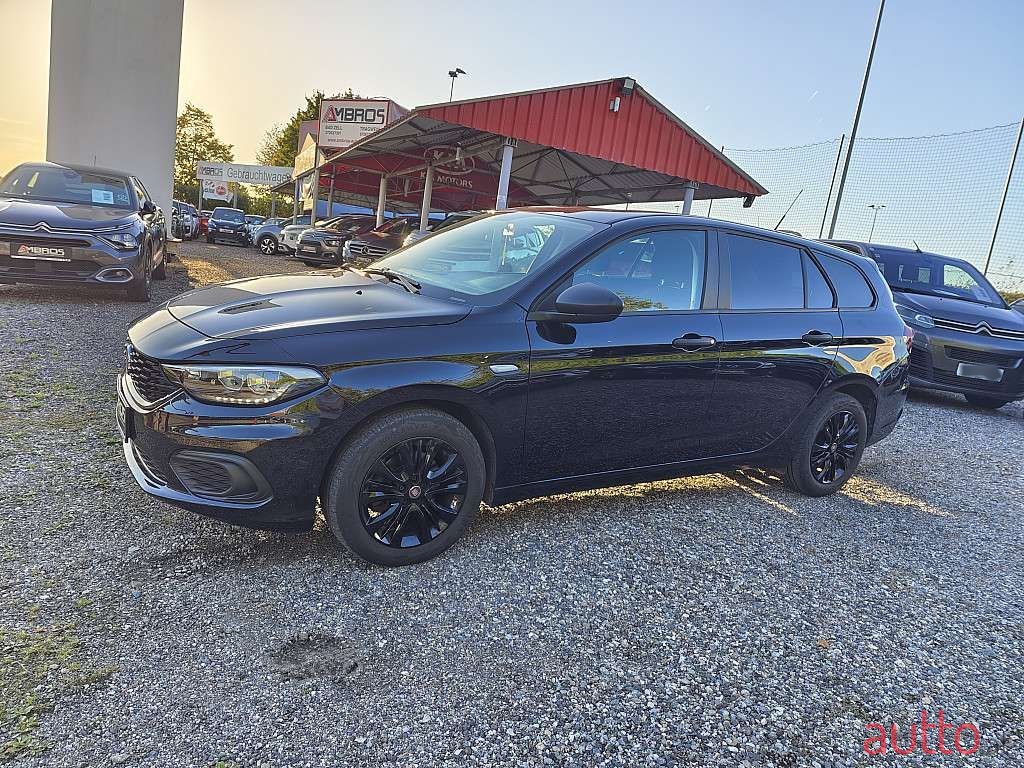 2020' Fiat Tipo photo #5