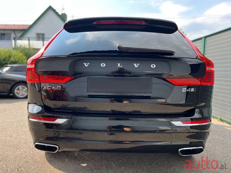 2019' Volvo XC60 photo #6