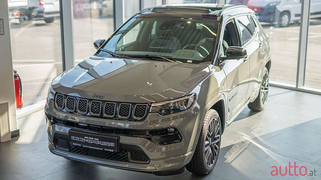 2021' Jeep Compass photo #1