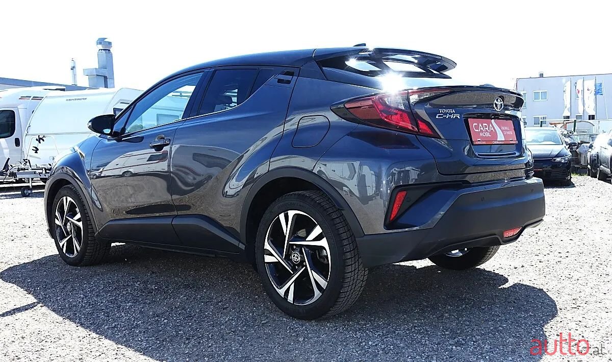 2023' Toyota C-HR photo #5