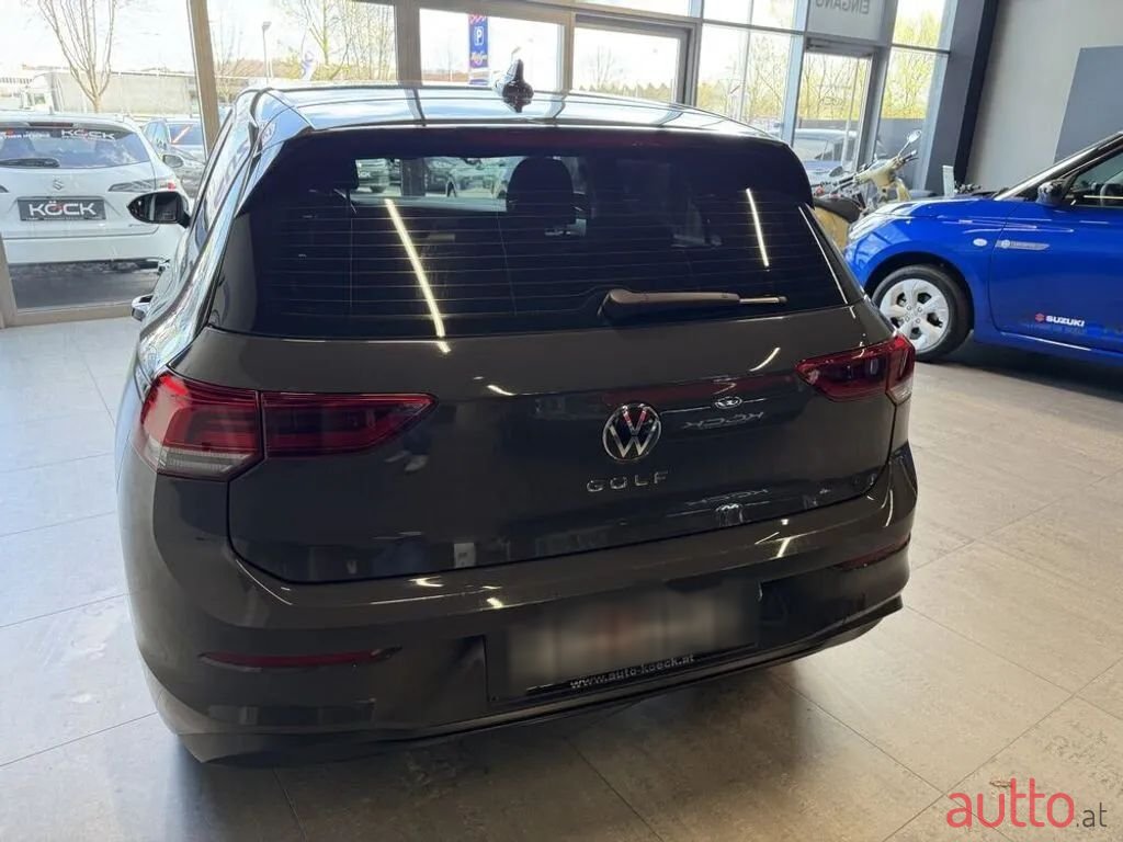 2020' Volkswagen Golf photo #6