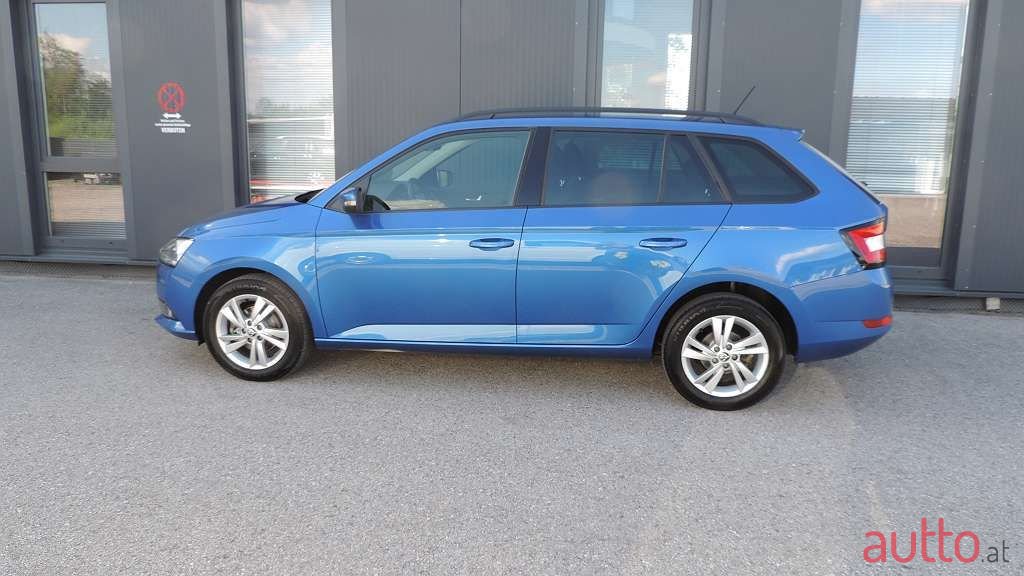 2022' Skoda Fabia photo #5