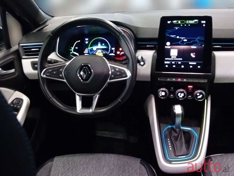 2021' Renault Clio photo #5