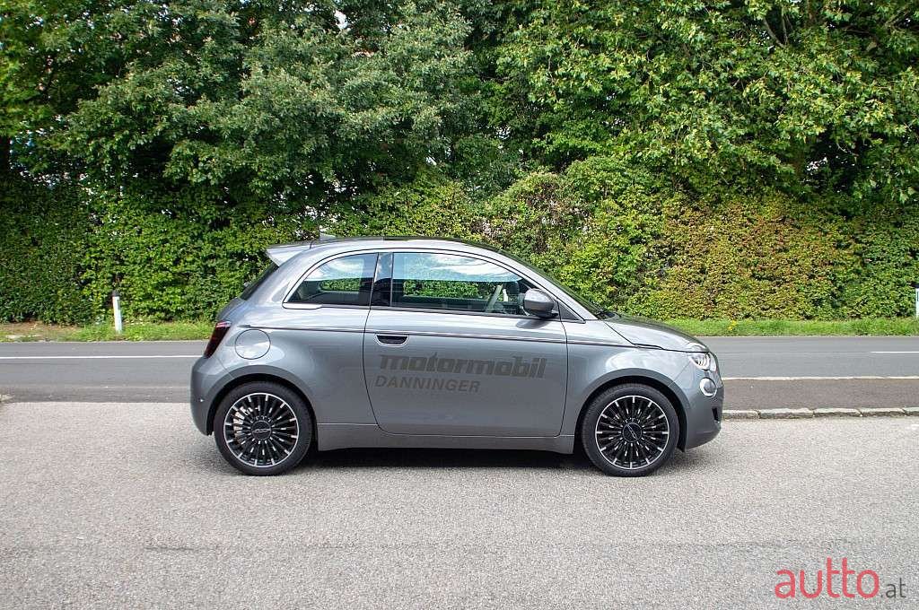 2021' Fiat 500 photo #3