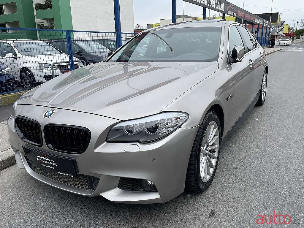 2012' BMW 5Er-Reihe photo #2