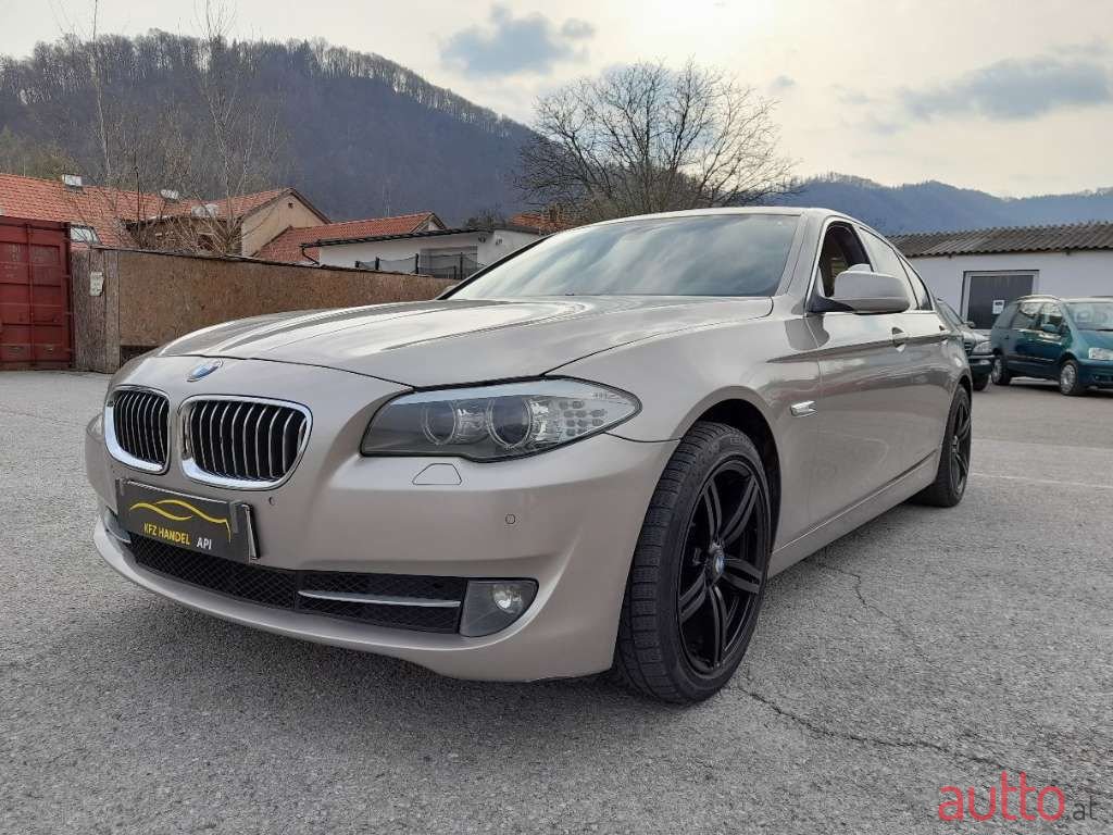 2013' BMW 5Er-Reihe photo #1