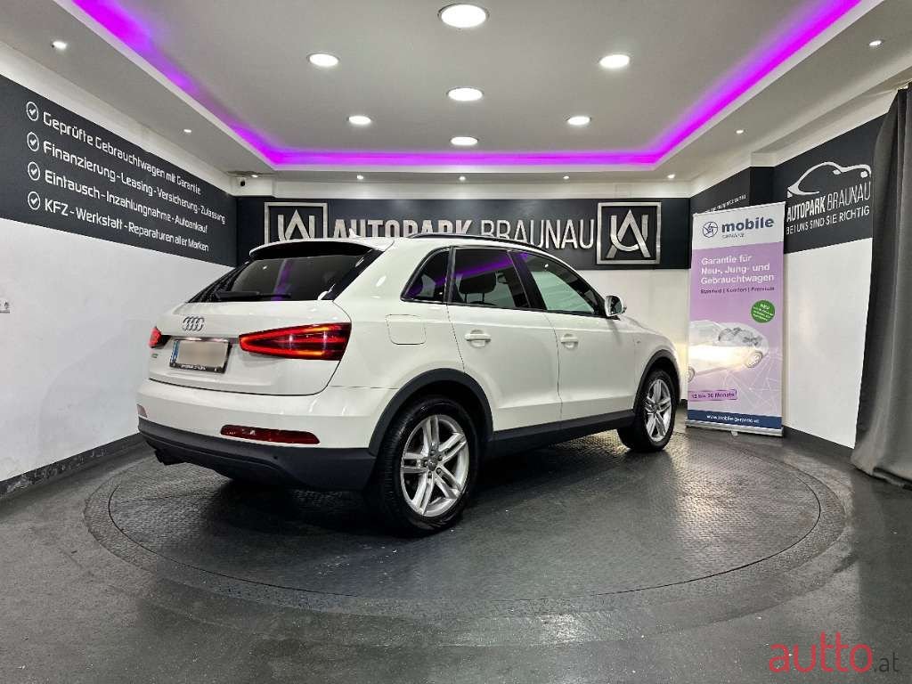 2012' Audi Q3 photo #6