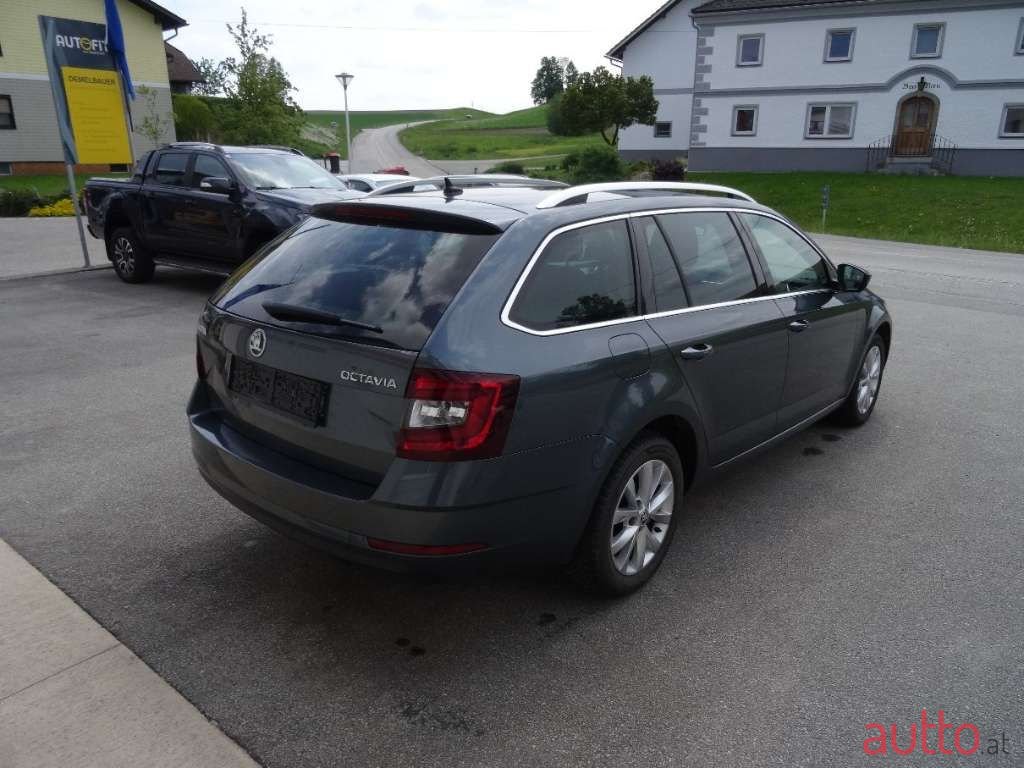 2018' Skoda Octavia photo #3