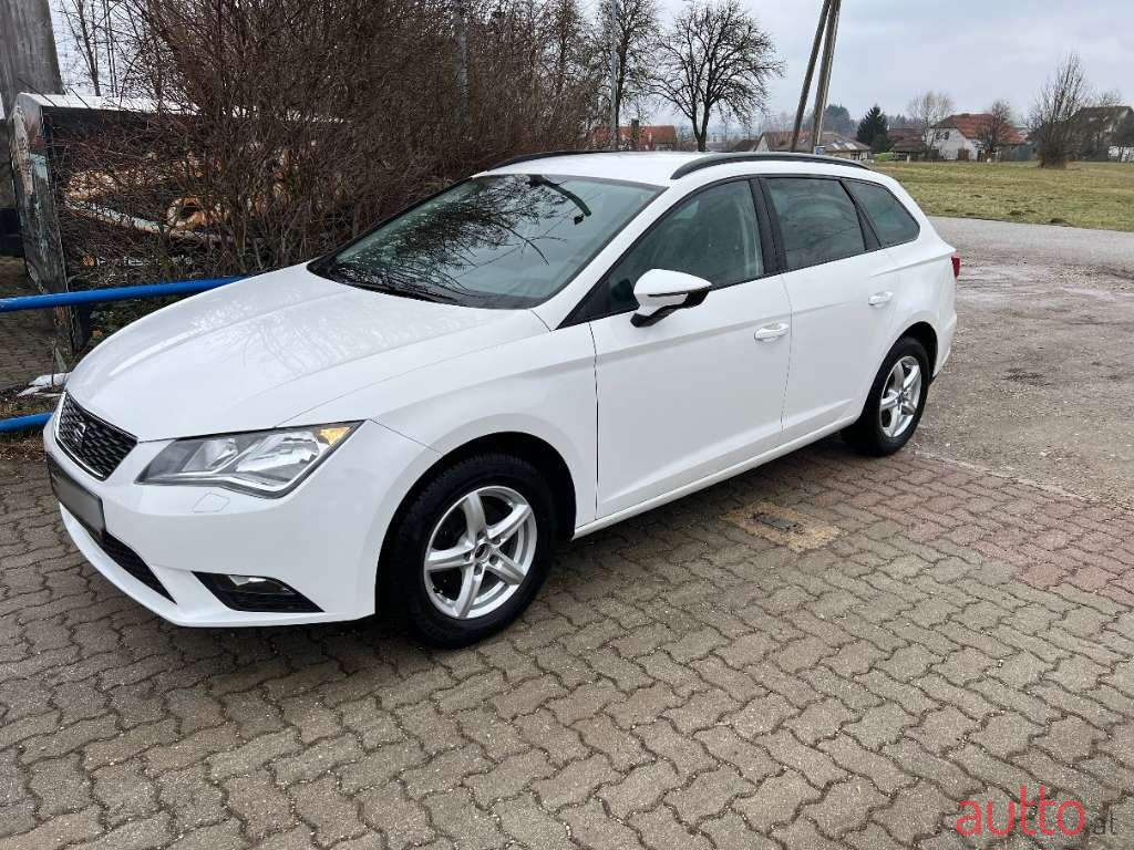 2013' SEAT Leon photo #3