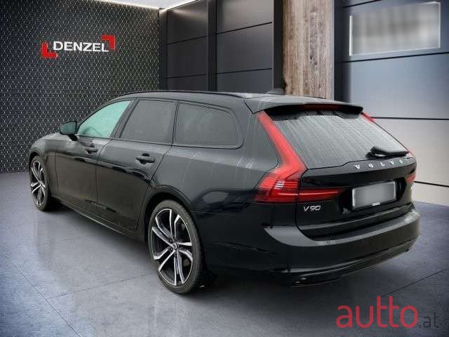 2022' Volvo V90 photo #3