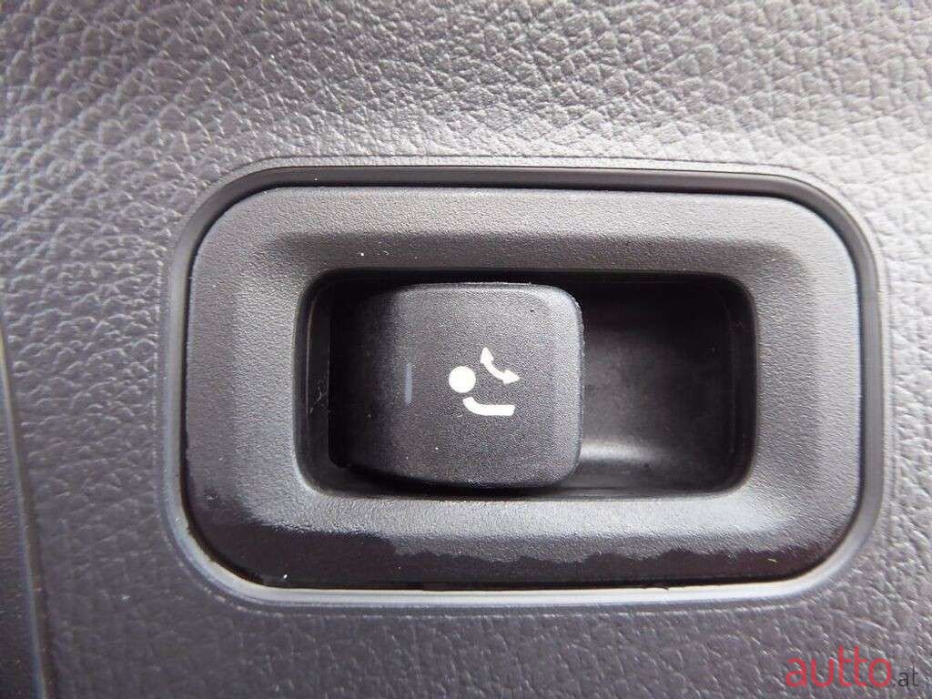 2018' Mercedes-Benz A-Klasse photo #5